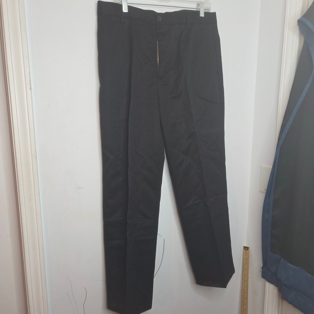Dockers Mens Signature Khaki D3 Classic Fit Black Pants 34x30 Flat Front NWT